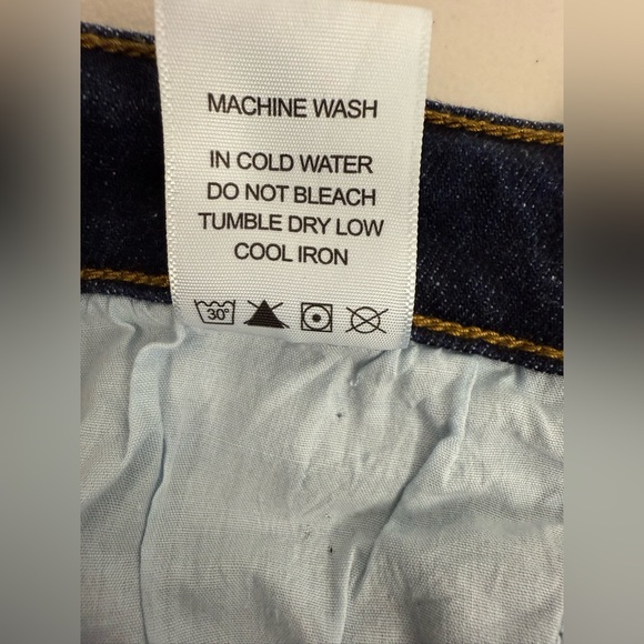 Judy Blue High Rise Wide Leg Crop Jeans Raw ahem Dark Wash JB82517DK Size 9/29 - Picture 8 of 13